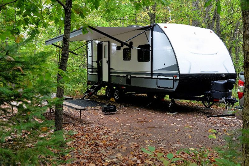 Looking for mobile rv maintenance near me for your travel trailers?